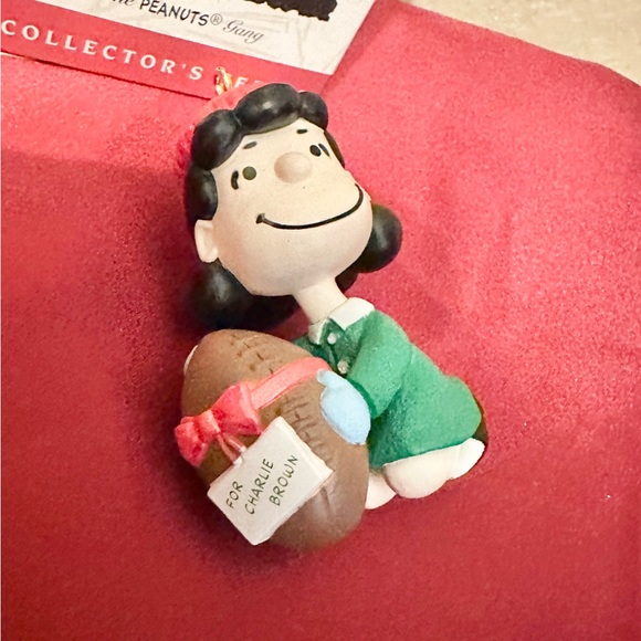 Peanuts Lucy with Football Hallmark Peanuts Gang Collector Ornament #2 - Picture 4 of 11